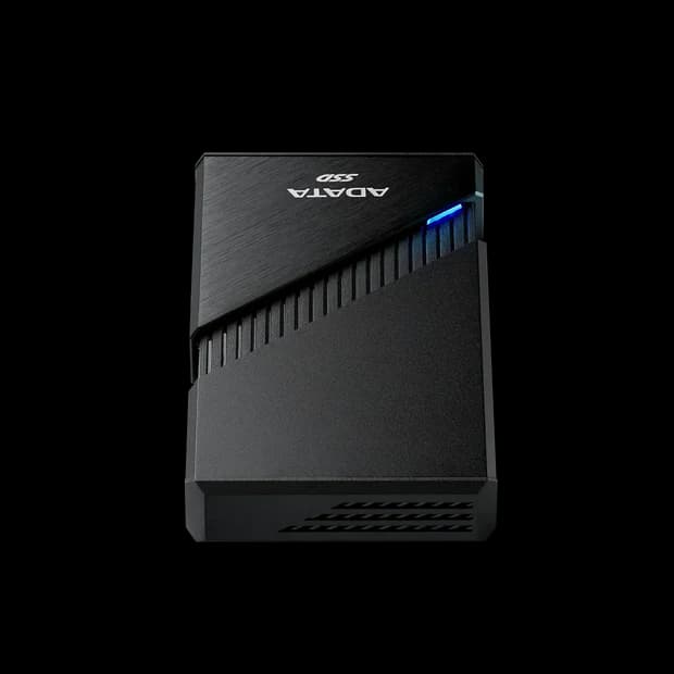 ADATA SE920 External SSD USB4 40Gbps Active Cooling 3800MB/s Read 3700MB/s Write - 1TB