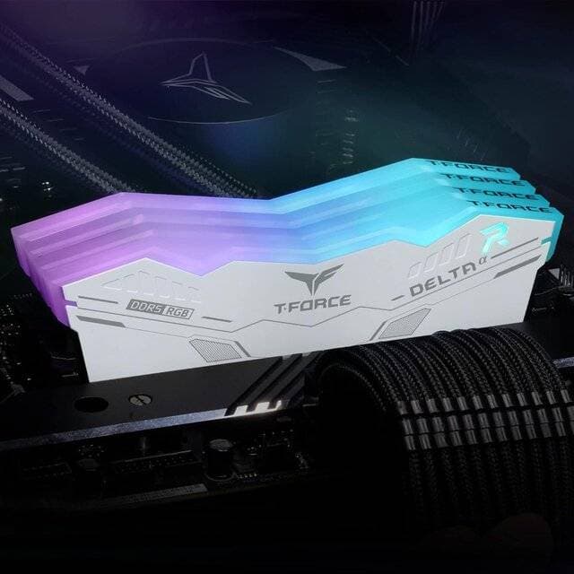 T-Force 16GB CL-38 (2 x 8) DDR5 6000MHz RAM (White) - Image 3