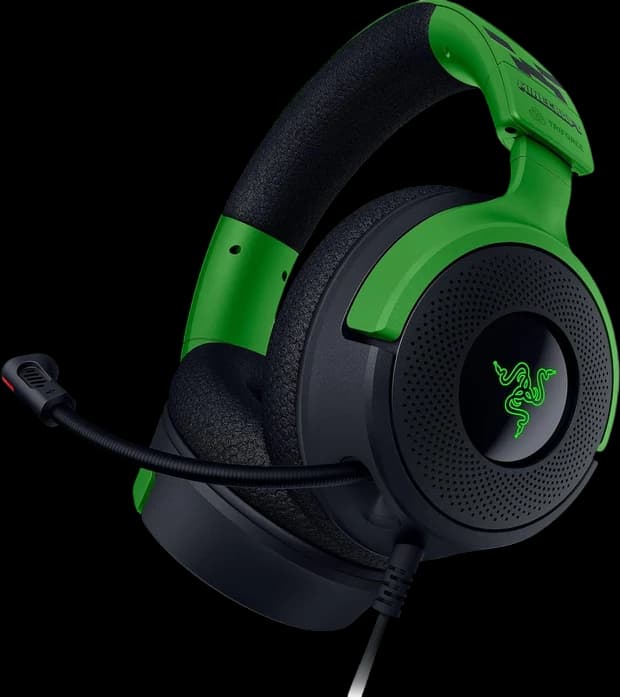 Razer Kraken V4 X Wired Gaming Headset – 40mm TriForce Drivers, 7.1 Surround Sound, HyperClear Cardioid Mic, Chroma RGB, USB-C & USB-A Compatible